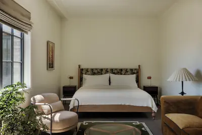 Photo 5 - The Nickel Hotel