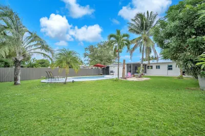 Photo 3 - Entire House - Paradise in Dania Beach