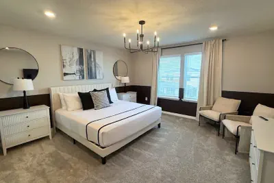 Photo 2 - Upstay Family Home w Cinema Pool BBQ Clermont