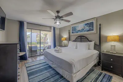 Photo 3 - 2BR Condo in Edgewater Resort With Golf, Tennis, Pools & Free Tram Service!