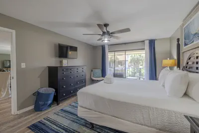 Photo 4 - 2BR Condo in Edgewater Resort With Golf, Tennis, Pools & Free Tram Service!