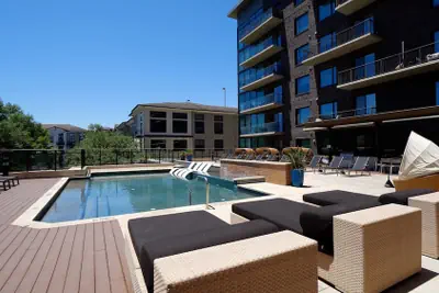 Photo 2 - Landing Apartments Houston