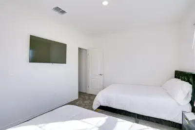 Photo 5 - Palm Breeze Lux Stay - Port St. Lucie