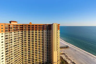 Photo 2 - Beachfront Condo: Gulf & Poolside Fun!