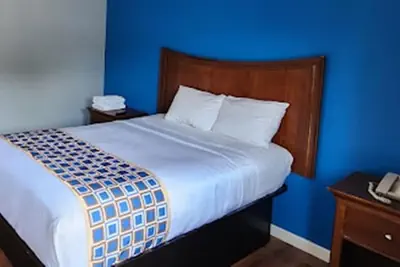 Photo 3 - Buckroe Motel