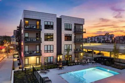 Photo 3 - 2 Modern Apartments in Heart of Midtown, Walkable Location Patio, Pool & Gym