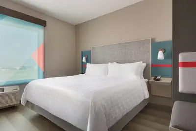 Photo 5 - avid hotel Coralville Iowa City by IHG
