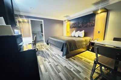 Photo 5 - Paradise Inn