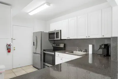 Photo 5 - Bay Harbor Sunset Apt 2C