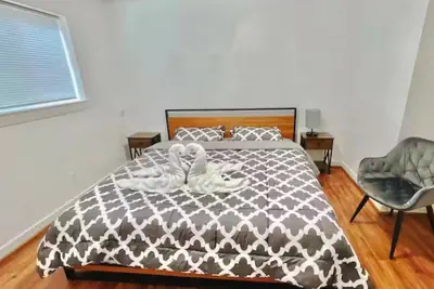 Photo 5 - The Seattle Haven - Modern Suites