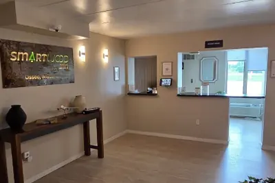 Photo 5 - Smartwood Inn