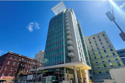 Photo 2 - LIC Manhattan View Hotel