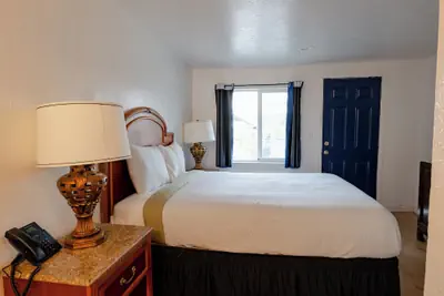 Photo 4 - Horseshoe inn