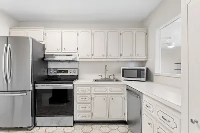 Photo 4 - Bay Harbor Sunset Apt 3C