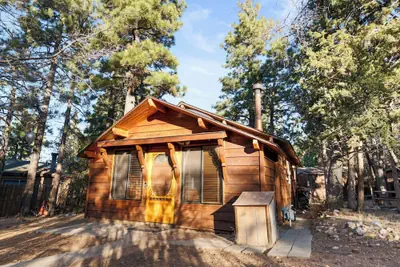 Photo 2 - Charming Mountain Getaway