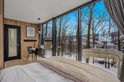 Photo 3 - Mirror Villas - Modern Retreat with private hot tubs and mountain view