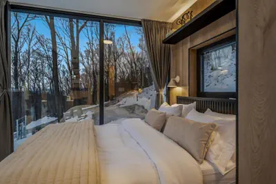 Photo 5 - Mirror Villas - Modern Retreat with private hot tubs and mountain view