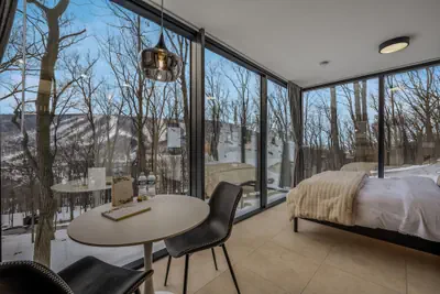 Photo 4 - Mirror Villas - Modern Retreat with private hot tubs and mountain view