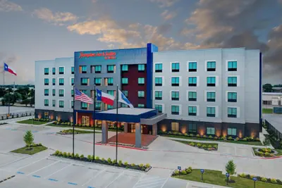 Photo 2 - Hampton Inn & Suites Irving Hwy 183