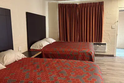 Photo 3 - Border Motel