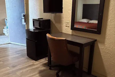 Photo 4 - Border Motel