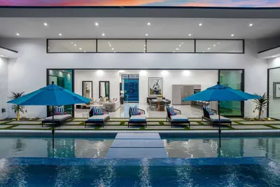 Photo 3 - Sleeps 20 Spacious Retreat Pool & Hot Tub Retreat Bravo Villa #4 by Avantstay