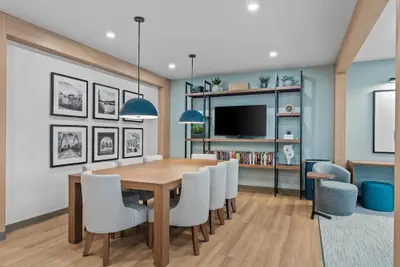 Photo 4 - Everhome Suites Somerset - South Brunswick by Choice Hotels