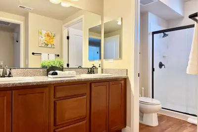 Photo 3 - New Trendy 1BR Apartment With Heated Pool Gym Minigolf