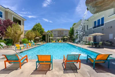 Photo 4 - New Trendy 1BR Apartment With Heated Pool Gym Minigolf