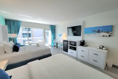 Photo 4 - ChartHouse Clearwater Beach Marina Hotel