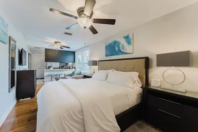 Photo 3 - Nola Apartment