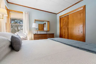 Photo 4 - Bayview Beach Cottage For 4!