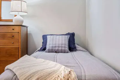 Photo 5 - Bayview Beach Cottage For 4!