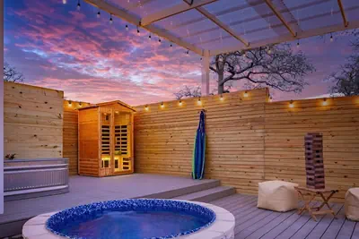Photo 2 - Secluded Luxury Couples cabin Sauna Pool