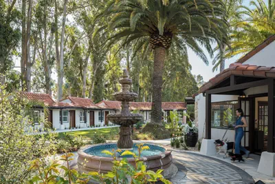 Photo 2 - Casia Inn