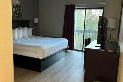Photo 2 - Park Inn
