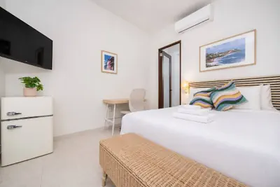 Photo 2 - Room 13: Breezy Veranda Stay w/ City Views