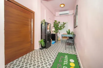 Photo 3 - Room 13: Breezy Veranda Stay w/ City Views