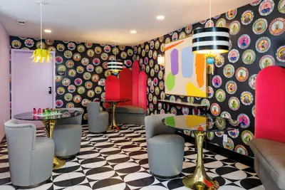 Photo 5 - Hive House