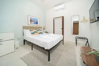 Photo 5 - Room 11: Balcony Bliss in Creative Santurce