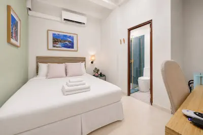 Photo 2 - Room 9: Sleek & Serene Stay in San Juan