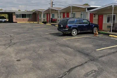 Photo 4 - St Roberts Towne & Village Extended Stay