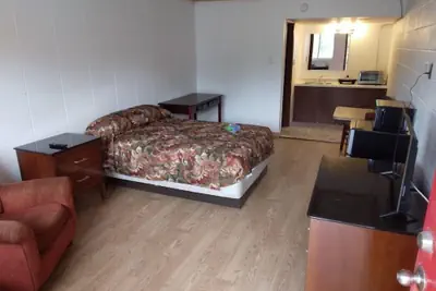 Photo 3 - St Roberts Towne & Village Extended Stay