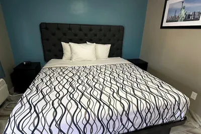 Photo 4 - Beauty Rest Hotel