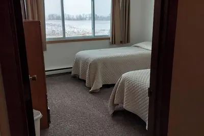 Photo 5 - Lakeview Lodge