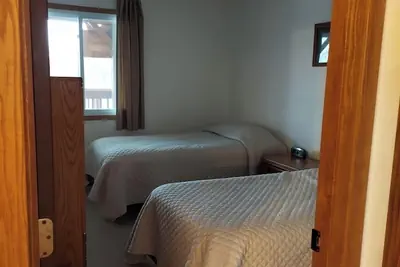Photo 4 - Lakeview Lodge