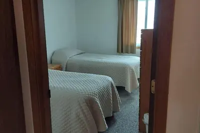 Photo 3 - Lakeview Lodge