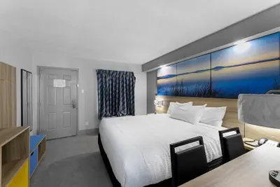 Photo 2 - Days Inn By Wyndham San Antonio Near Lackland Afb