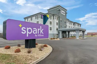 Photo 2 - Spark by Hilton Cincinnati Fairfield