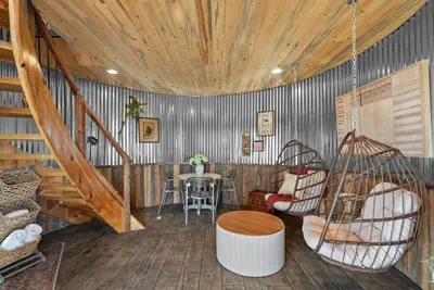 Photo 2 - Southwest Silo Stay- 1 Bedroom Near Zion & Bryce